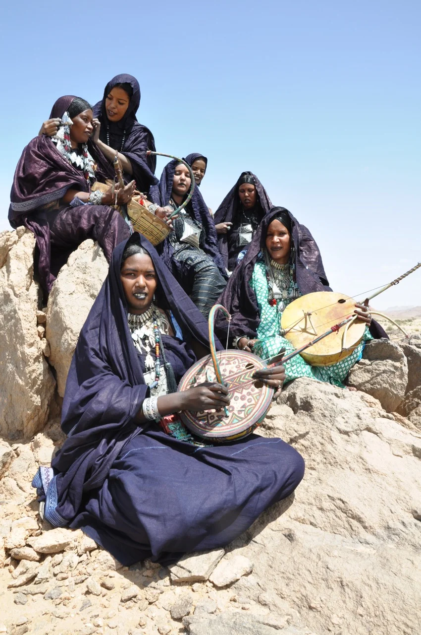 Farida Sellal — portrait, engagement pour l'imzad